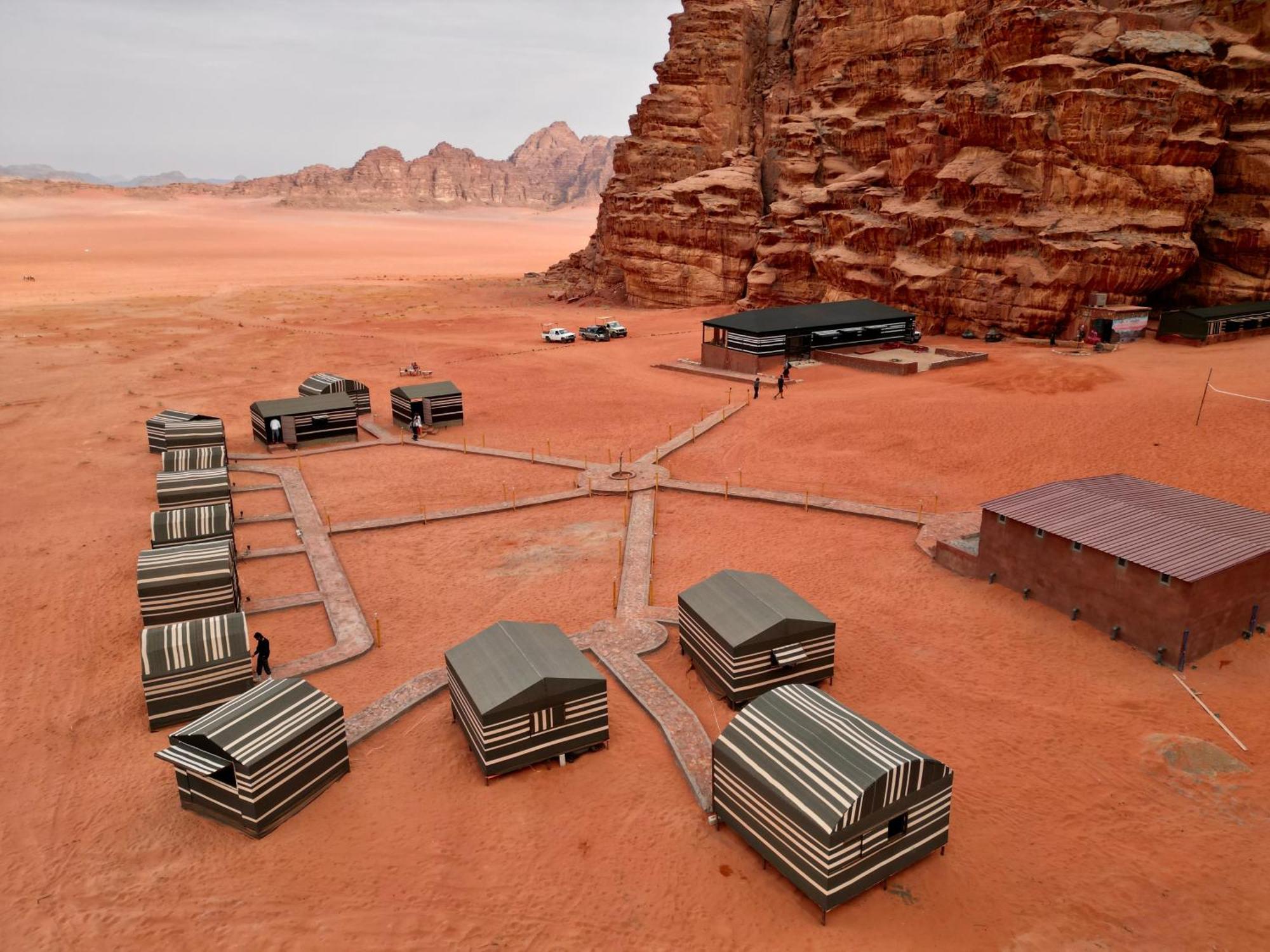 Bedouin Nights Camp Hotel Wadi Rum Exterior photo