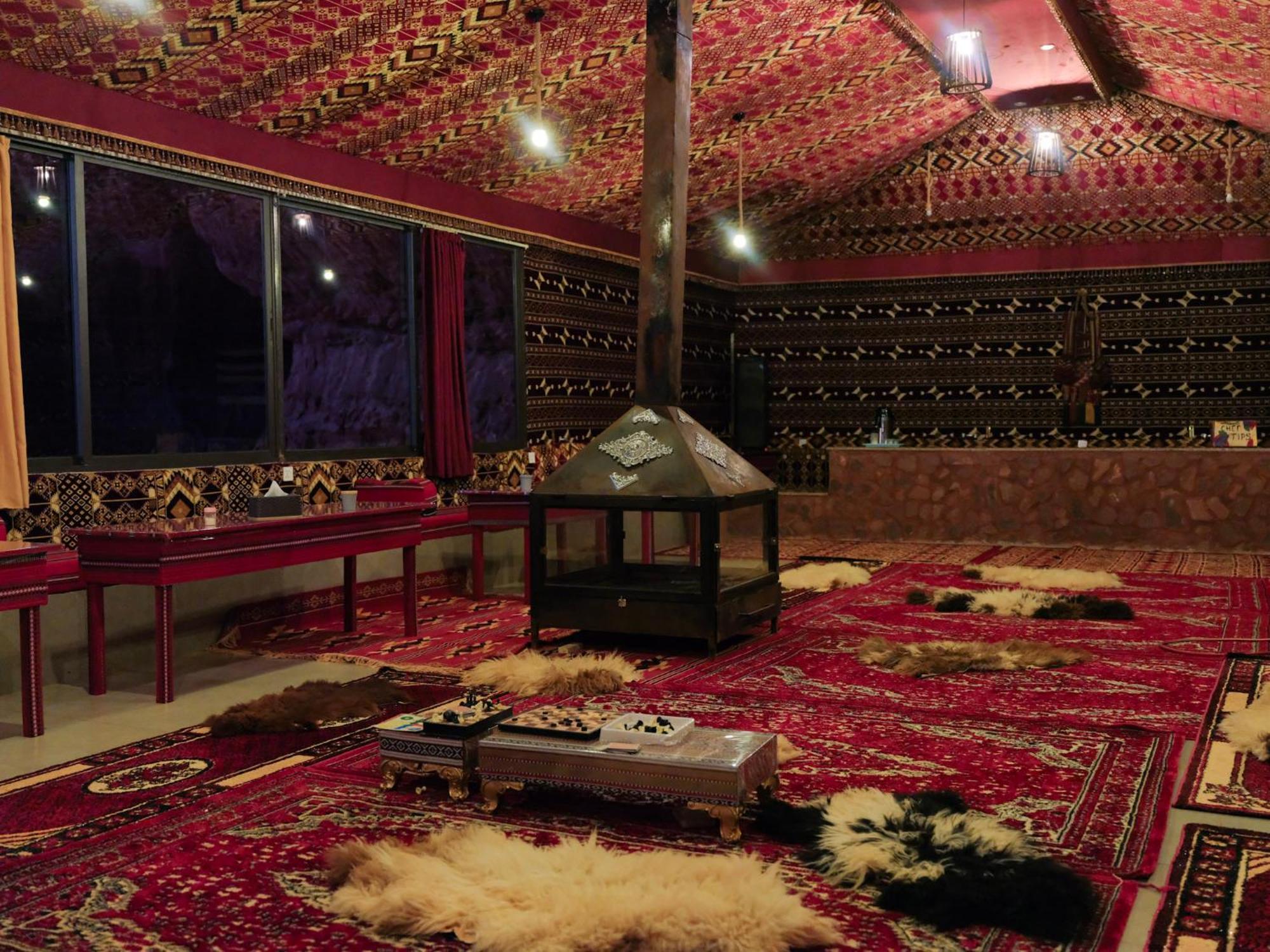 Bedouin Nights Camp Hotel Wadi Rum Exterior photo